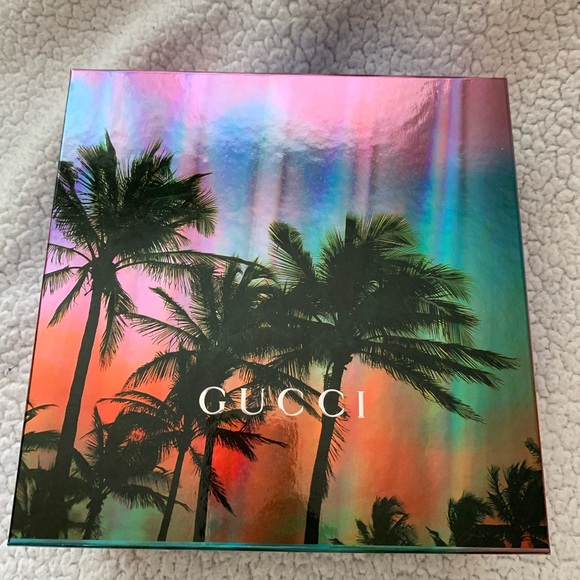 ❗️Authentic❗️ Gucci GG Supreme Monogram Flora mini backpack - Picture 2 of 10